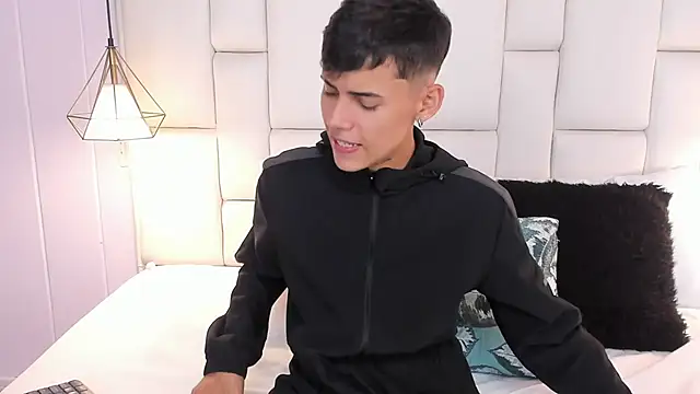 JacobFerrer online show from 06-01-26, 05:25
