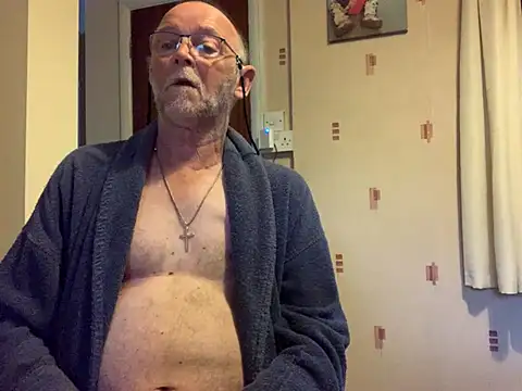 Moonraker64 online show from 07-18-26, 04:49