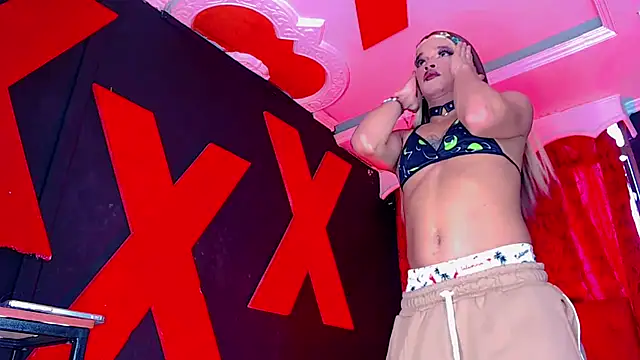 Mia Colucci25 online show from 07-29-26, 12:25