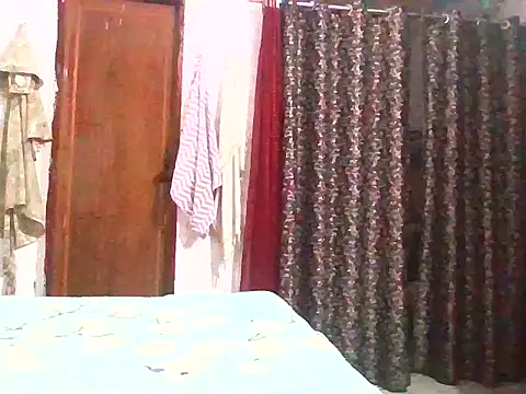 Snapshot of RubinaKhan6 chatting on 06-13-26, 02:37 RubinaKhan6 online show from 06-13-26, 02:37