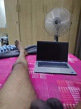 Snapshot of santhoshkannadaboy chatting on 05-15-26, 11:56 santhoshkannadaboy online show from 05-15-26, 11:56