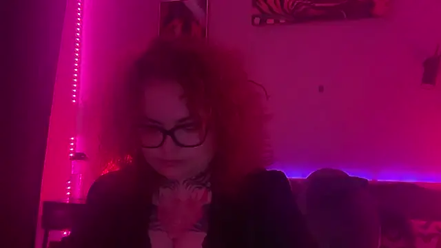 Snapshot of altpersonaa chatting on 05-13-26, 05:10 altpersonaa online show from 05-13-26, 05:10