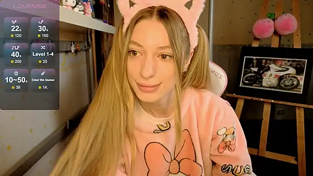 MiaMooonn online show from 06-05-26, 05:47