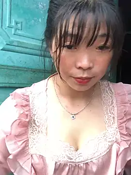 Snapshot of mynakata chatting on 05-08-26, 01:11 mynakata online show from 05-08-26, 01:11