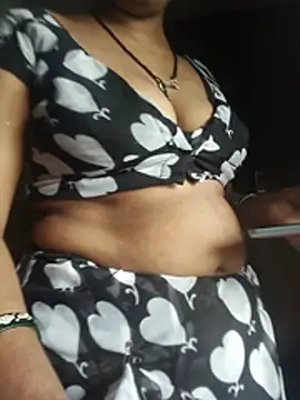 Snapshot of sexy_riya16 chatting on 08-04-26, 07:11 sexy riya16 online show from 08-04-26, 07:11