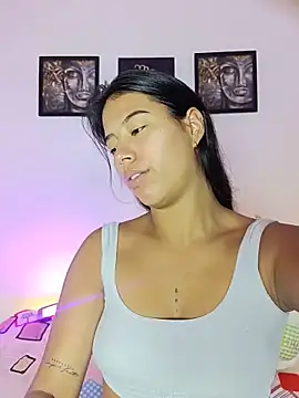Snapshot of Raven_stonee01 chatting on 06-10-26, 09:57 Raven stonee01 online show from 06-10-26, 09:57