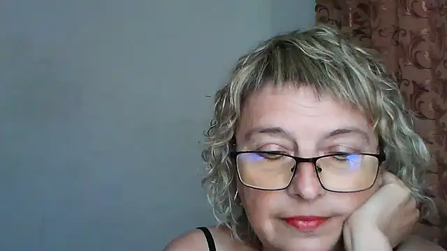ElizabethGorden online show from 06-22-26, 12:02