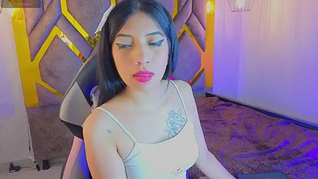 Ey Im simone  online show from 05-04-26, 01:51