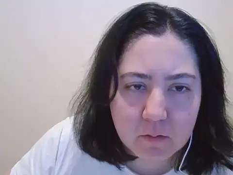 Snapshot of IsabellaJacobs chatting on 05-07-26, 10:59 IsabellaJacobs online show from 05-07-26, 10:59