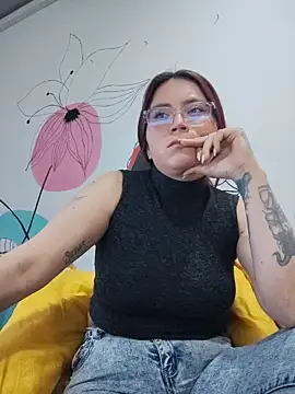 Snapshot of marita_ chatting on 06-26-26, 09:19 marita online show from 06-26-26, 09:19