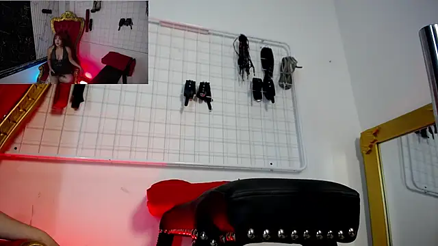 Aiiko Domme online show from 05-16-26, 07:01