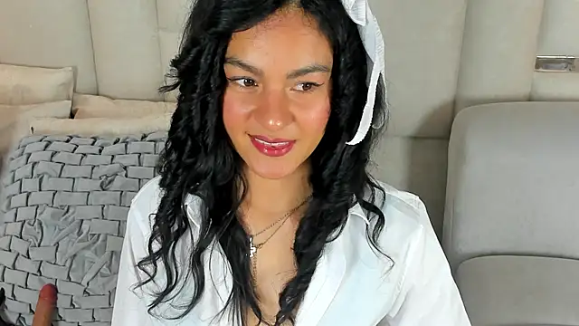 Snapshot of Violet_vyx chatting on 05-16-26, 04:31 Violet vyx online show from 05-16-26, 04:31