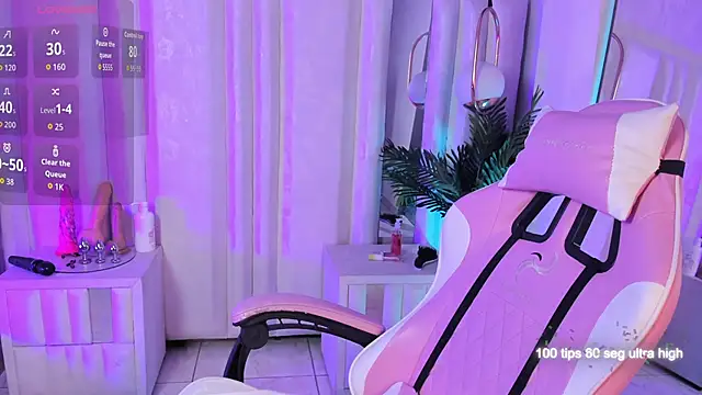 Amara lunee online show from 06-18-26, 05:19