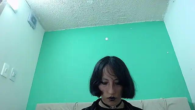 amoremerchmar online show from 06-17-26, 03:09