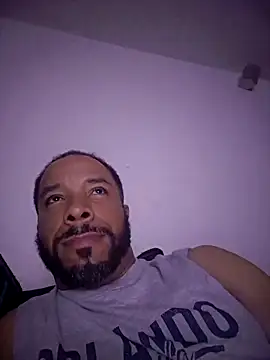 yoursexydaddy8181 online show from 06-05-26, 06:52