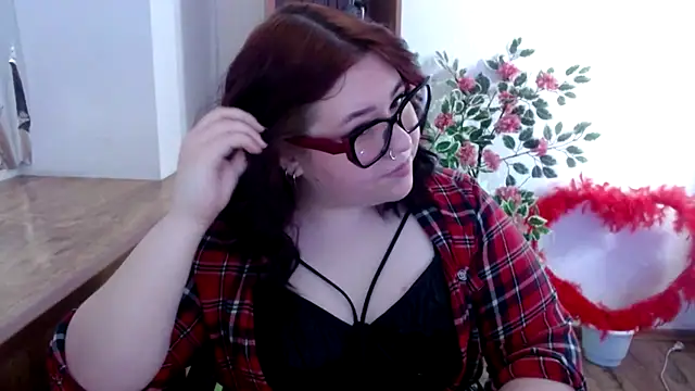 Snapshot of KarolinasHot chatting on 06-01-26, 07:04 KarolinasHot online show from 06-01-26, 07:04