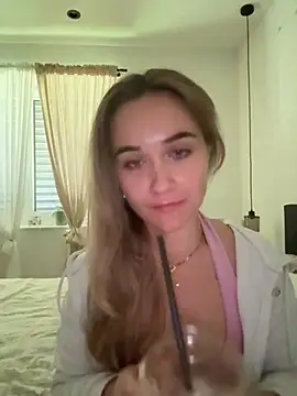 LillyStarr online show from 06-30-26, 11:55