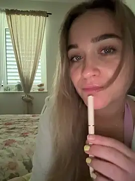 LillyStarr online show from 07-08-26, 11:48