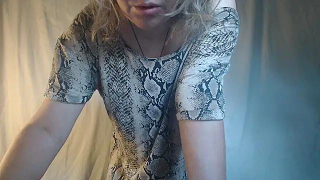 Snapshot of supernipll chatting on 06-15-26, 04:36 supernipll online show from 06-15-26, 04:36