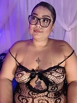 Im DianaNoir online show from 05-13-26, 01:03