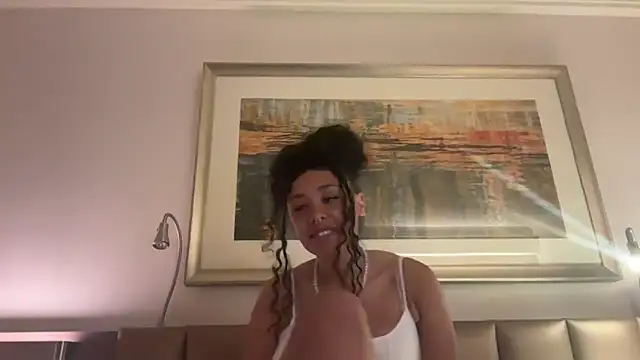 curlyheadedcutie101 online show from 06-02-26, 03:52