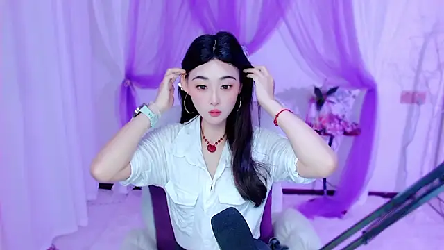 Tili Lucky online show from 05-25-26, 01:00