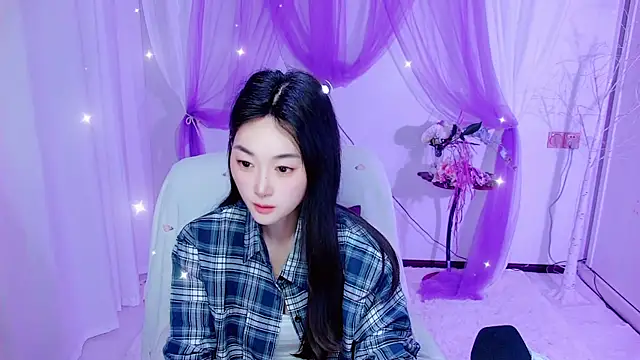 Tili Lucky online show from 06-17-26, 01:19