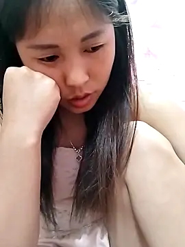 Snapshot of XULY2068 chatting on 05-16-26, 09:28 XULY2068 online show from 05-16-26, 09:28