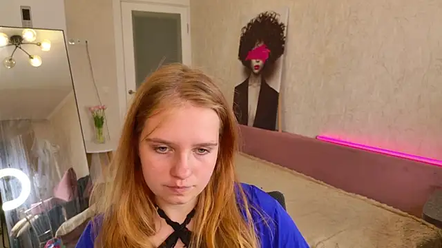Luna404 online show from 06-17-26, 07:04