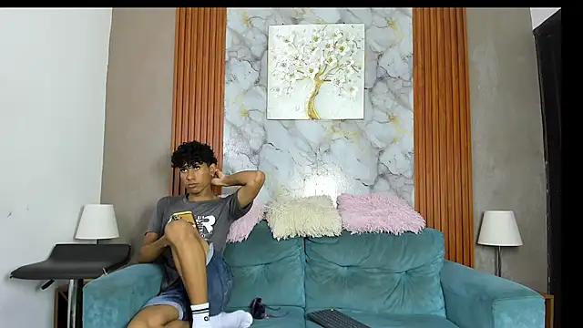 BOUL GUYS online show from 06-17-26, 01:19