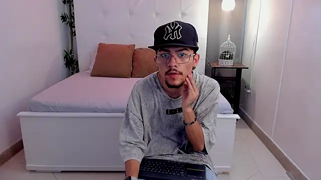 jake miller   online show from 06-10-26, 07:24