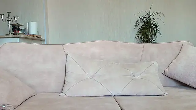 Snapshot of Gargona1 chatting on 05-20-26, 11:05 Gargona1 online show from 05-20-26, 11:05