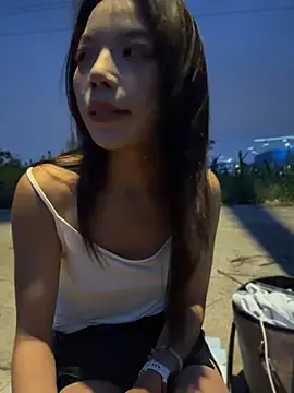 Snapshot of susu_kara chatting on 07-03-26, 12:33 susu kara online show from 07-03-26, 12:33