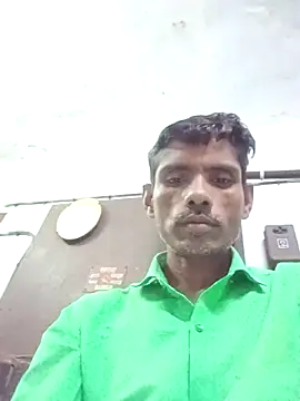 Hot-Parinda200 online show from 05-15-26, 10:44