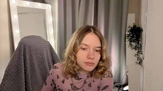 MilanaRayy online show from 05-21-26, 05:03