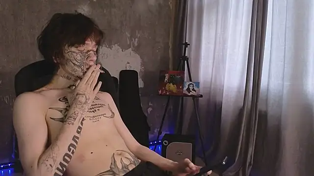 Snapshot of Emo___boy chatting on 05-11-26, 09:26 Emo boy online show from 05-11-26, 09:26