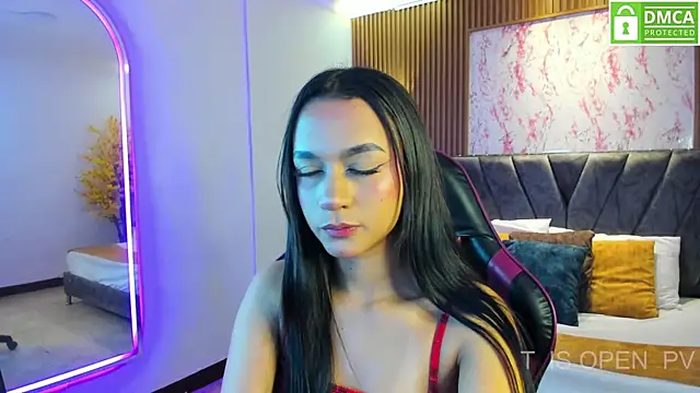 Snapshot of Aisha_Vex chatting on 05-15-26, 11:50 Aisha Vex online show from 05-15-26, 11:50