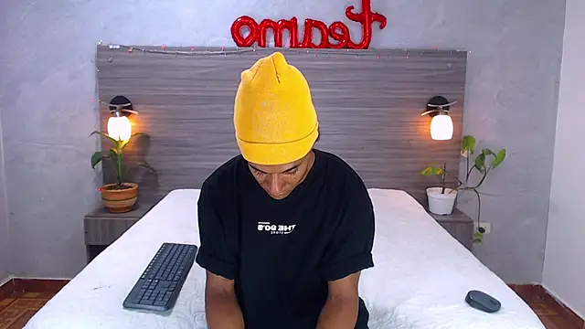Dilan Hall online show from 06-05-26, 08:03
