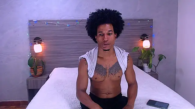 Dilan Hall online show from 06-11-26, 03:32