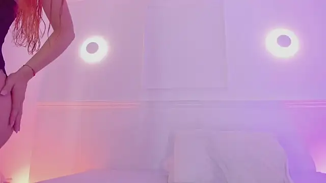 Snapshot of _lovelymia_ chatting on 06-18-26, 11:47 lovelymia online show from 06-18-26, 11:47