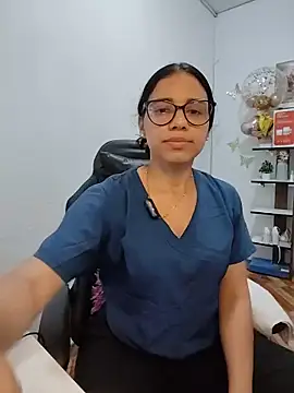 Snapshot of alanahot94 chatting on 06-06-26, 01:00 alanahot94 online show from 06-06-26, 01:00