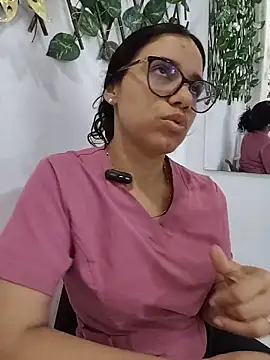 Snapshot of alanahot94 chatting on 06-14-26, 06:43 alanahot94 online show from 06-14-26, 06:43
