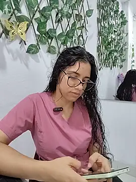 Snapshot of alanahot94 chatting on 06-16-26, 03:47 alanahot94 online show from 06-16-26, 03:47