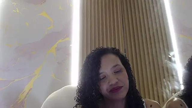 Snapshot of Jazlin_Sg chatting on 06-13-26, 01:31 Jazlin Sg online show from 06-13-26, 01:31