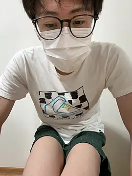 Snapshot of h_japmen chatting on 06-25-26, 02:54 h japmen online show from 06-25-26, 02:54