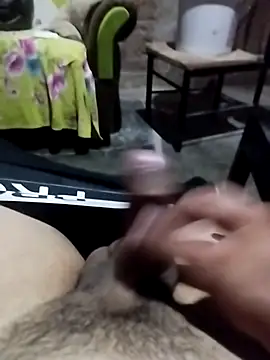 EmirComander online show from 06-15-26, 01:52