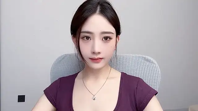 Snapshot of _222Mia chatting on 06-15-26, 04:36 222Mia online show from 06-15-26, 04:36
