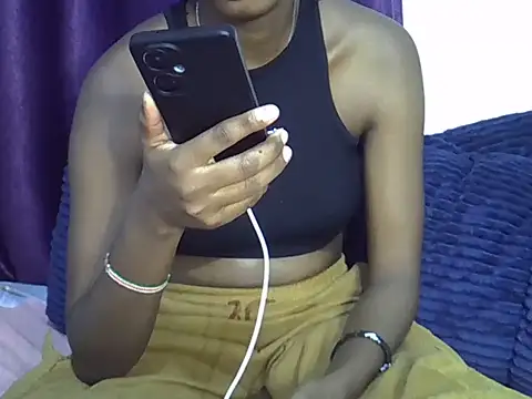 Ginnah  online show from 06-16-26, 12:24