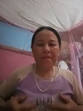 Snapshot of girl_cute69 chatting on 06-09-26, 12:06 girl cute69 online show from 06-09-26, 12:06
