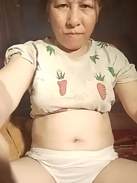 Snapshot of girl_cute69 chatting on 06-15-26, 03:31 girl cute69 online show from 06-15-26, 03:31